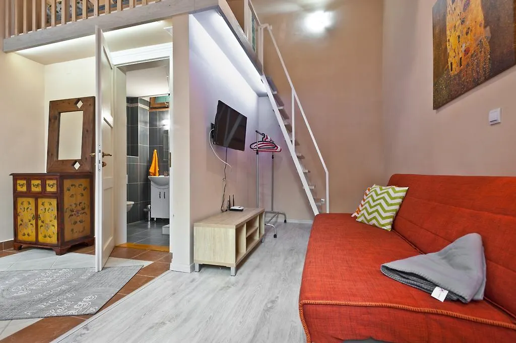 Andrassy Studio Apartment Budapesta